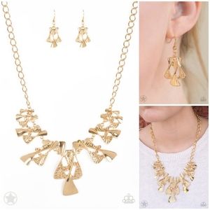 Paparazzi The sands of time- Gold necklace set